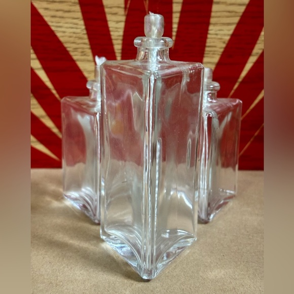 Set of (3) Vintage Triangle Lamplight Farms Austria Refillable Oil Lamps - Picture 4 of 7